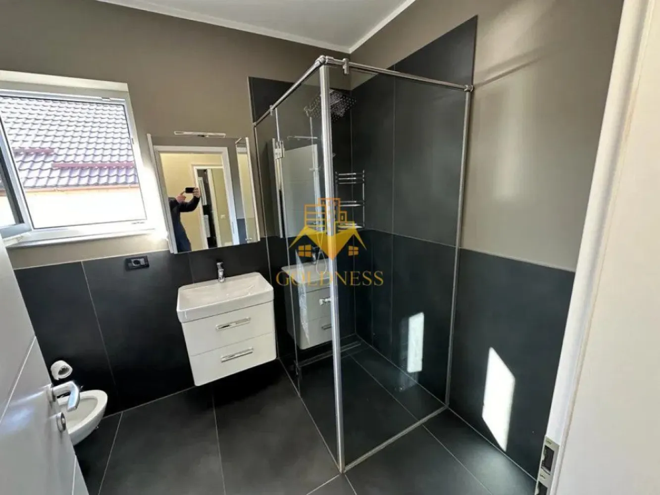2 camere,modern,parcare,bloc nou, Gruia zona Stadiunul CRF, Migdalului