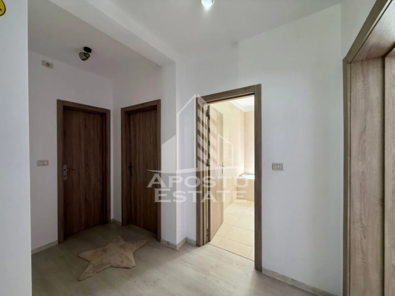 Apartament 3 camere de vanzare, etaj 1, comision 0%, Calea Urseni
