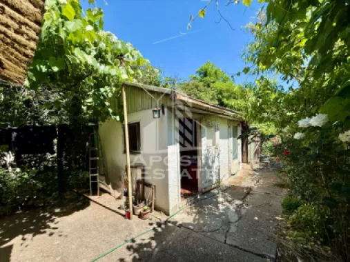 Casa individuala de vanzare, teren 332mp, zona Lunei Timisoara