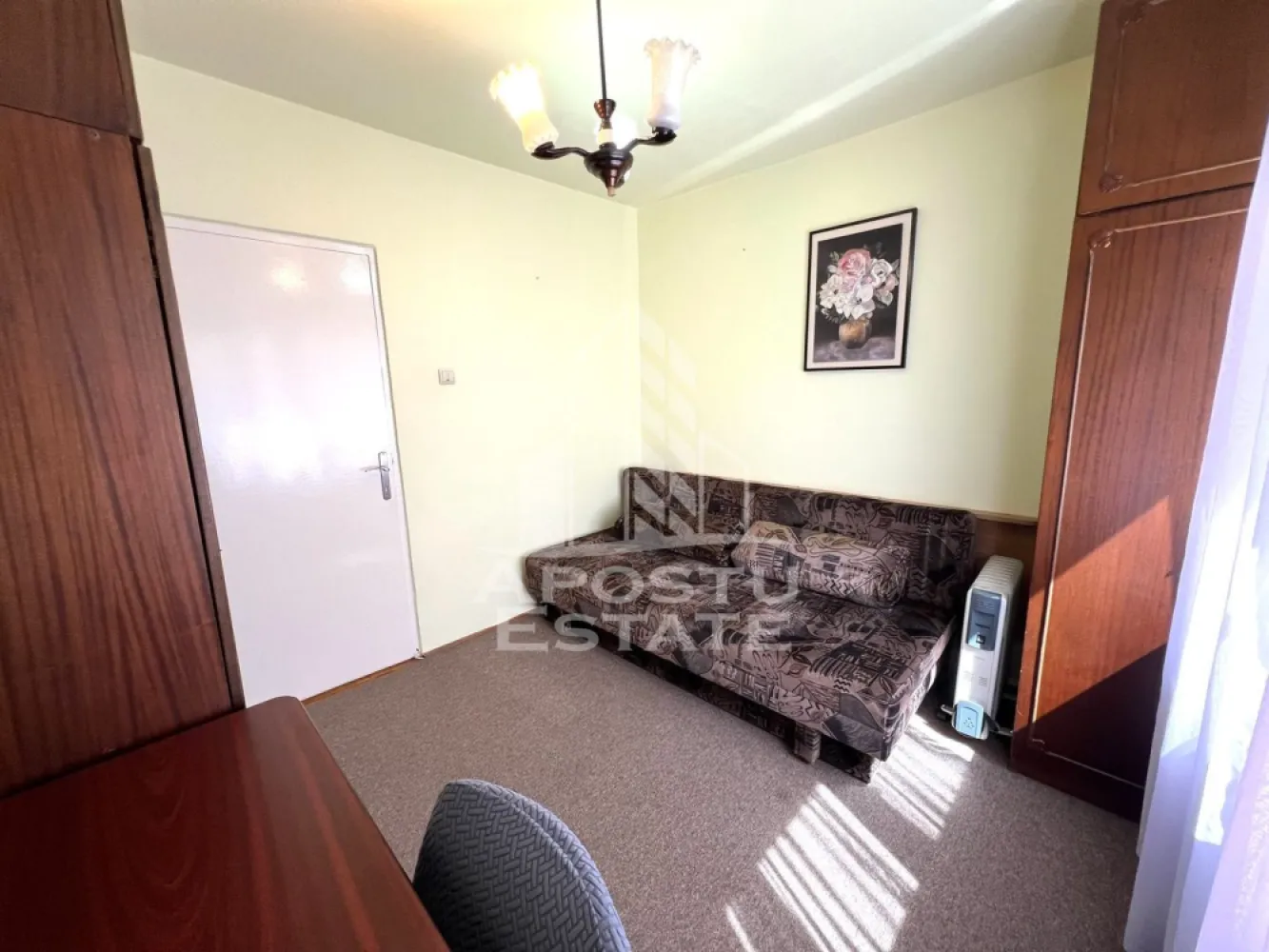 Apartament cu 3 camere de inchiriat, centrala proprie, Girocului