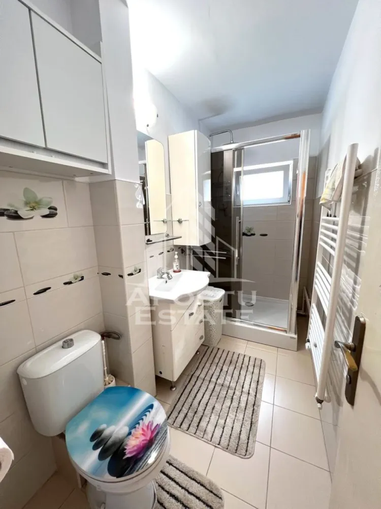 Apartament cu 3 camere de inchiriat, centrala proprie, Girocului