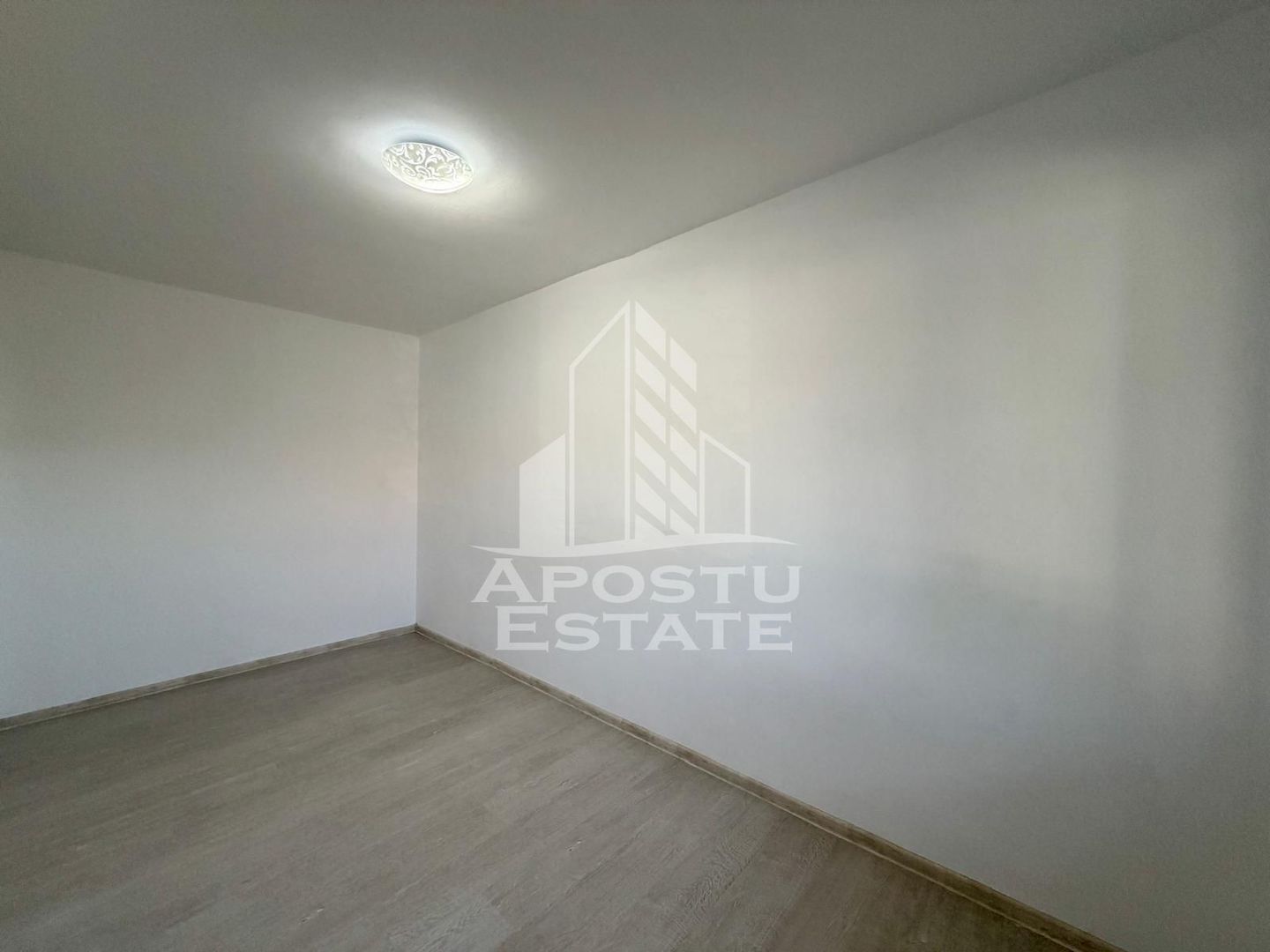 Apartament cu 2 camere de vanzare, zona Cetatii, Timisoara