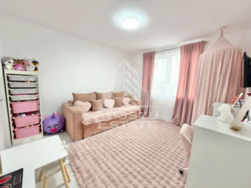 Apartament cu 3 camere dressing si debara in Giroc.