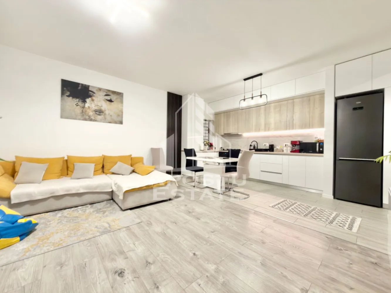 Apartament cu 3 camere mobilat, 70 mp utili, in Giroc la etajul 2.