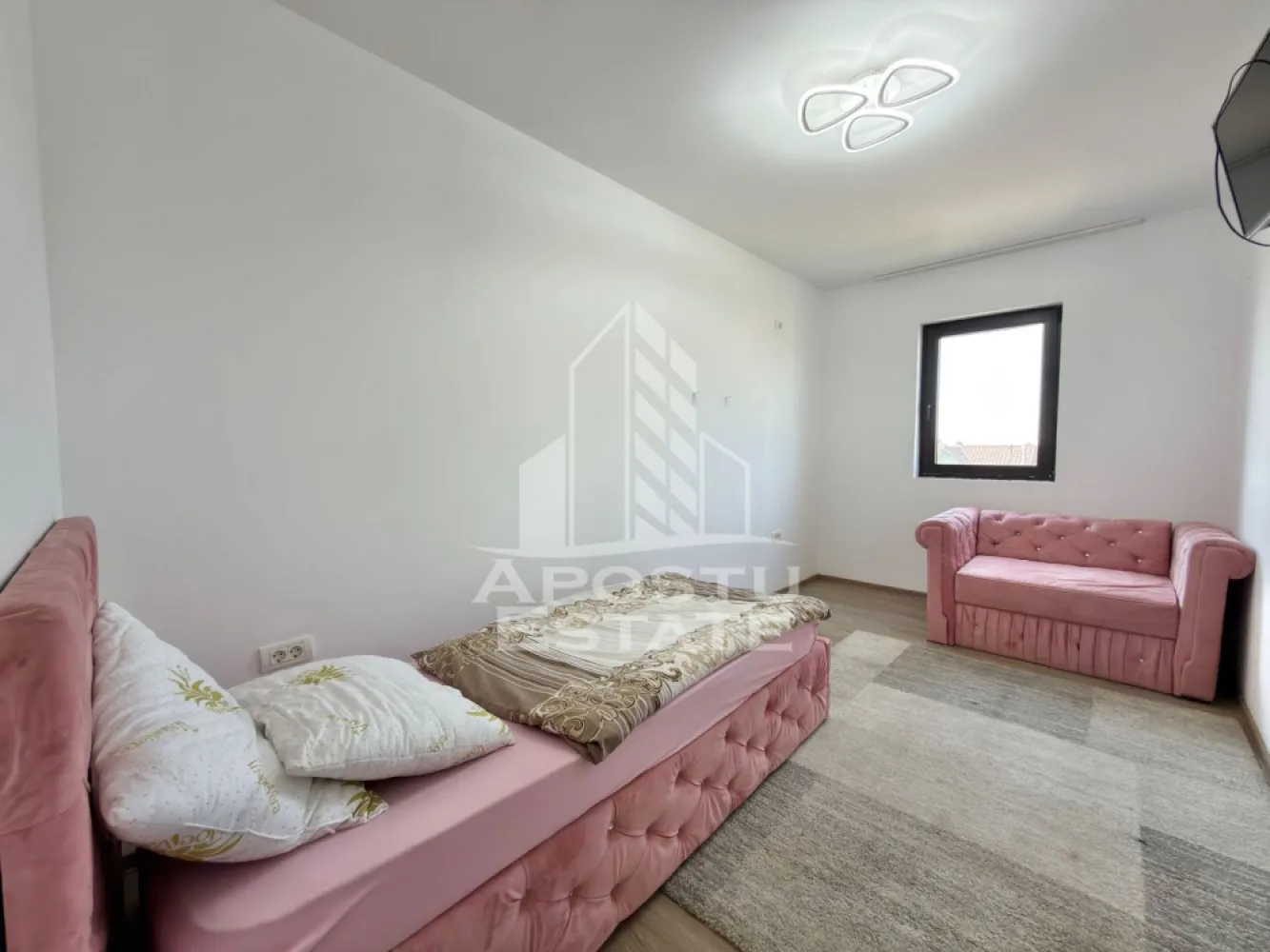 Apartament cu 3 camere complet mobilat si utilat la etajul 2 in Giroc.