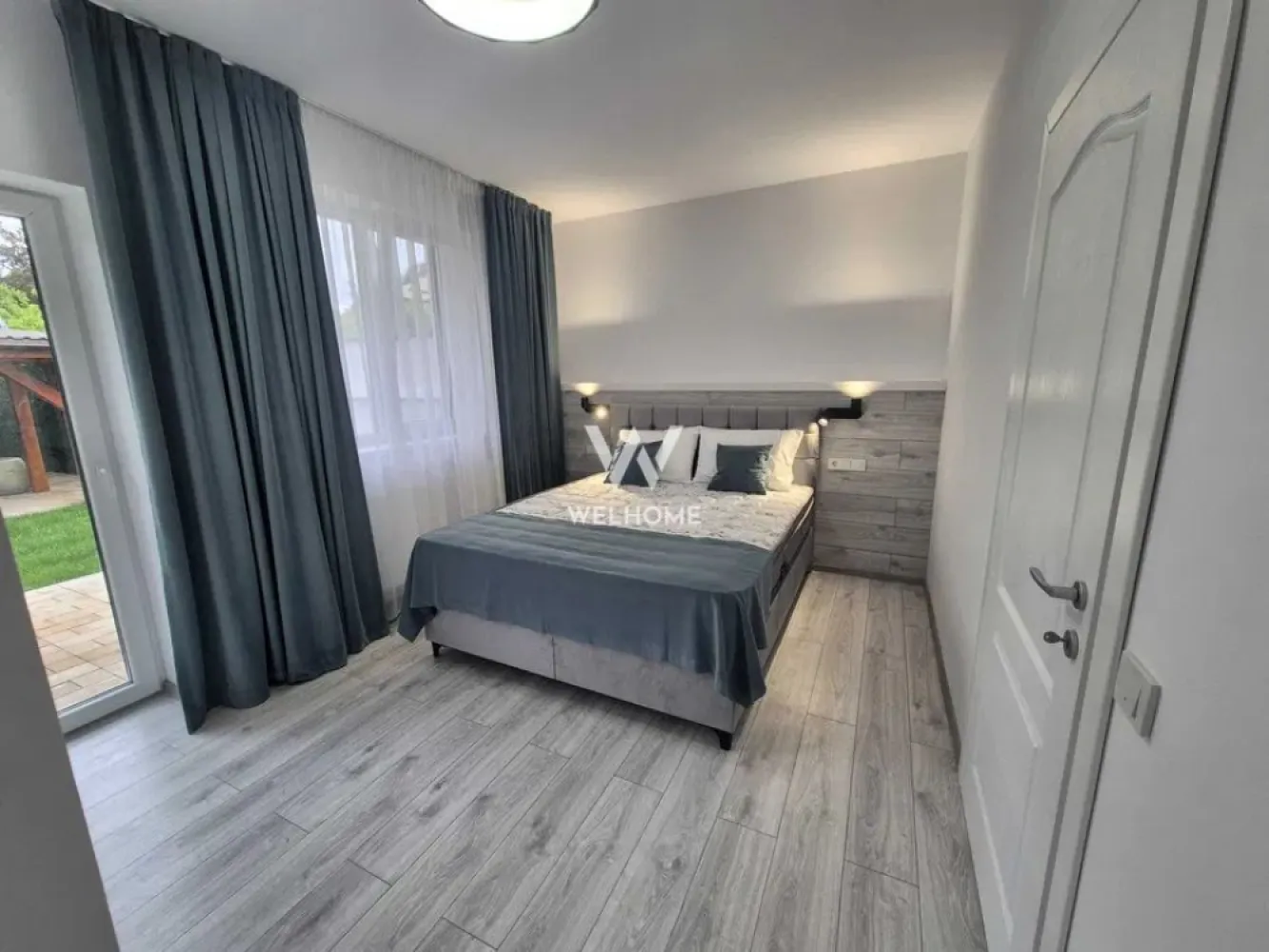 Apartament 2 camere cu GRADINA in Sibiu - Apartament modern mobilat-utilat cu terasa - str. Tudor Vladimirescu - Suprafata utila: 57 mp Apartamentul se afla la parter si dispune de o terasa deasupra apartamentului. Compartimentat astfel: living open space cu bucatarie, dormitor, baie, gradina si terasa. Situat intr-o zona buna cu acces la magazine, scoli, mijloace de transport etc. Dotat cu aparat de aer conditionat. Perioada inchiriere minim 12 luni. Nu se accepta animale de companie. Disponibil din 30.01.26! Chirie lunara: 550 Euro + garantie Comision client: 50% din prima chirie Telefon: 0747.639.802 }}