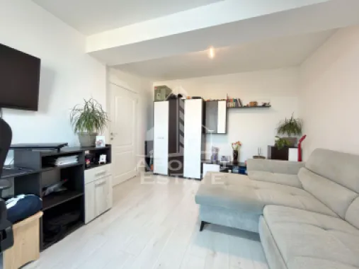 Apartament cu 2 camere mobilat decomandat, dressing si debara in Giroc