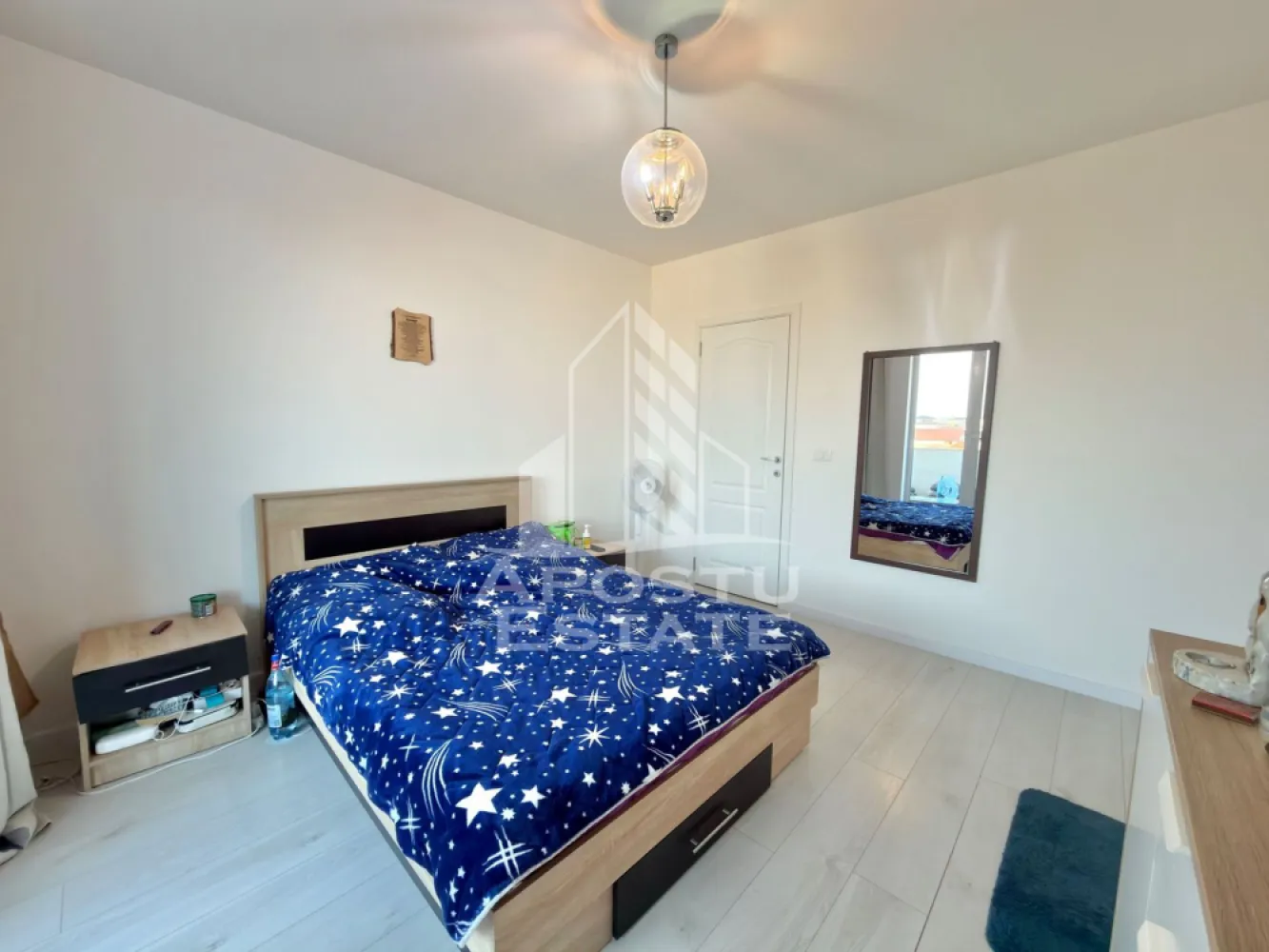 Apartament cu 2 camere mobilat decomandat, dressing si debara in Giroc