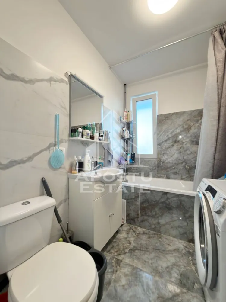 Apartament cu 2 camere mobilat decomandat, dressing si debara in Giroc