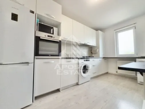 Apartament cu 2 camere mobilat la etajul 2 decomandat in Giroc, asfalt