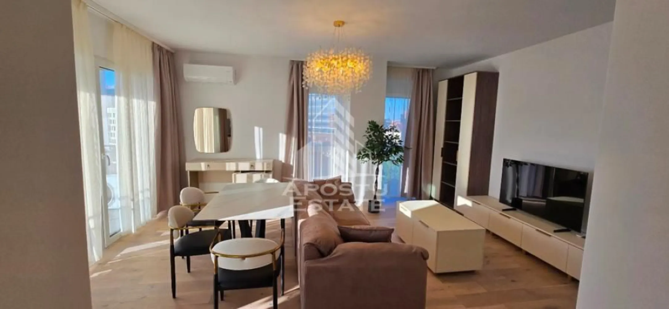 Apartament de lux 2 camere de inchiriat,loc de parcare,Calea Aradului