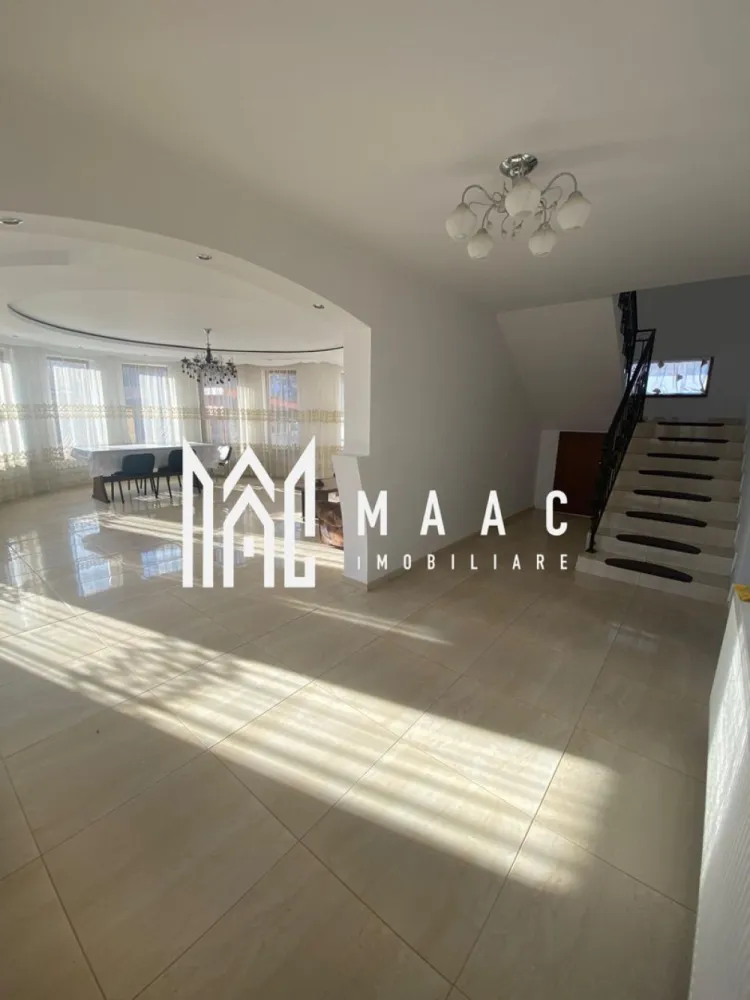 Casa individuală 5 camere I Curte I Utilități I Rasinari - MAAC IMOBILIARE va prezinta o casă individuală elegantă, situată într-o zonă buna din Rășinari, pe stradă privată, oferind liniște, intimitate. Suprafețe conform Cărții Funciare: • Teren: 567 mp • Suprafață construită desfășurată: aprox. 297 mp Compartimentare: Parter: • Living • Bucătărie separată • Dormitor / birou • Baie Etaj: • 3 dormitoare luminoase • Dressing generos • Baie Facilități și avantaje: • Bucătărie de vară • Anexe • Curte privată, • Acces exclusiv pe stradă privată, pentru un plus de confort și siguranță Proprietatea este intabulată, cu acte la zi, reprezintă o alegere excelentă atât pentru locuință de familie, cât și pentru investiție sau reședință de vacanță într-una dintre cele mai căutate zone de lângă Sibiu. Pentru detalii suplimentare și vizionări private, precizați ca ați văzut proprietatea cu ID CP2889012 }}