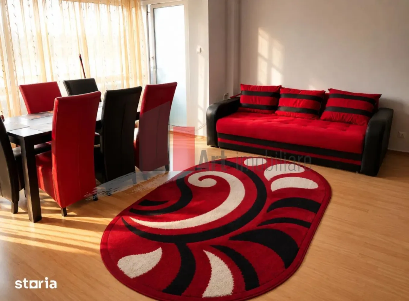 Vânzare apartament 3 camere Bd. Obregia - Turnu Măgurele - Vă prezint spre achiziție un apartament complet renovat de 3 camere. Au fost schimbate instalațiile sanitare și electrice. Geamurile sunt termopan, deși blocul nu a fost încă izolat. Ușile, parchetul au fost înlocuite. Baia are aerisire proprie, prin geam.
Locuința are 2 balcoane, unul pe dormitor, celălalt pe camera de zi. 

Se asigură 2 locuri de parcare.
Toate actele sunt pregătite.
Blocul încă nu este reabilitat termic și nu este încadrat în nici o clasă de risc sau de urgență.

Stațiile de metrou Piața Sudului și Apărătorii Pateriei sunt la 15 minute de mers cu mijloacele de transport. Stații STB: 102, 125, 312, N105, N106, 72, 73.
În apropiere este Școala 189, Policlinica Râul Sadului, Grand Arena, Hornbach, Lidl, Kaufland, Carrefour.

Pentru vizionare sau obținerea mai multor detalii, vă stau cu drag la dispoziție.