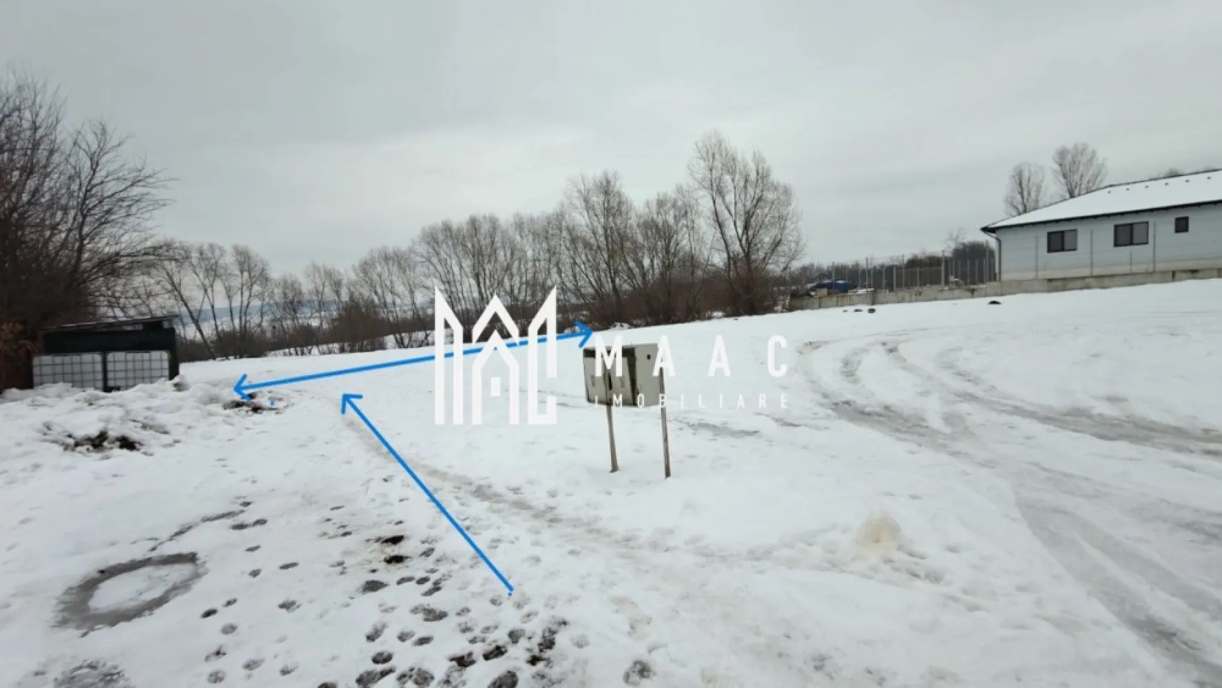 Teren intravilan I 946 mp rezidențial I Utilități I Cisnădie - MAAC Imobiliare propune spre vânzare o parcelă de teren ideală pentru viitoarea dumneavoastră locuință, situată într-o zonă de case noi, în raza orașului Cisnădie. O proprietate cu potențial excelent, potrivită pentru cei care își doresc liniște, spațiu și acces rapid către oraș. Caracteristici principale - Suprafață teren: 946 mp - Clasificare: intravilan - Acces: drumul se încheie la limita proprietății - Geometrie: formă neregulată, dar cu suprafață generoasă, ideală pentru construcții, curți și anexe - Vecinătăți: construcții doar pe una dintre laturile terenului - Panoramă: vedere frumoasă către orașul Cisnădie Utilități - Gaz, apă, canalizare și curent la limita ultimei proprietăți, la aprox. 15 m - Zonă în dezvoltare, cu infrastructură în curs de extindere - Potrivit pentru casă individuală, locuință modernă sau duplex - Amplasament într-o zonă liniștită, înconjurată de natură - Teren ideal pentru proiecte rezidențiale care necesită spațiu amplu și intimitate Pentru mai multe detalii și pentru programarea unei vizionări, vă rugăm să contactați MAAC Imobiliare, specificând ID: CP2889738. }}