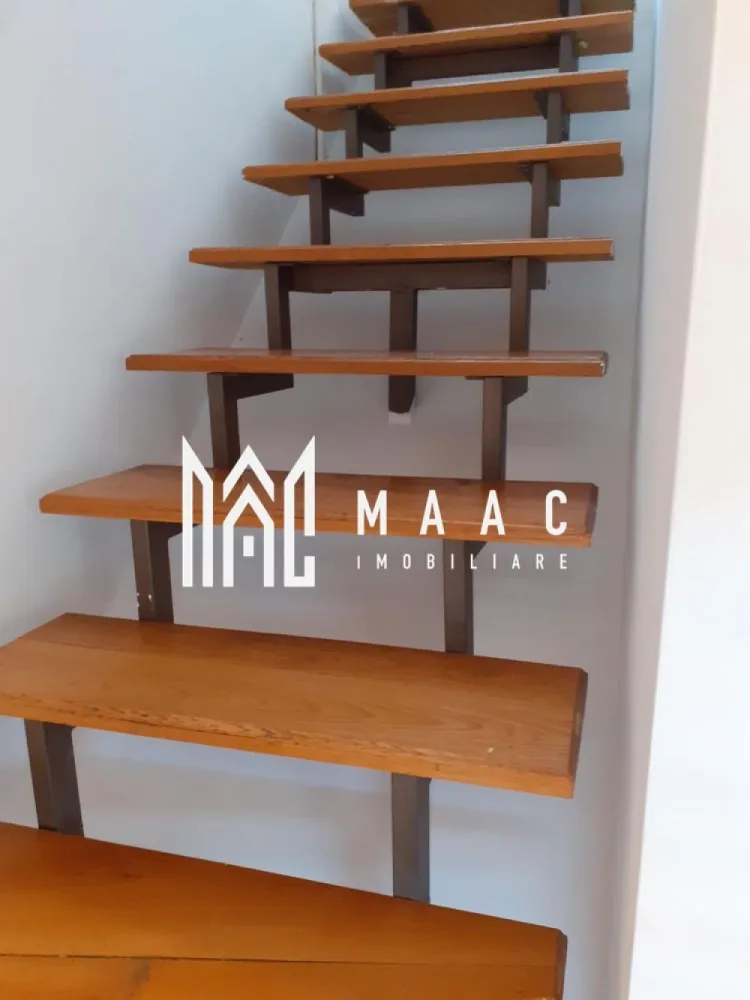Apartament 2 camere | 51 MPU | Mansarda Intabulata | Valea Aurie - MAAC Imobiliare vă propune spre vânzare un apartament tip mansardă, situat în cartierul Valea Aurie, Sibiu, una dintre cele mai apreciate zone rezidențiale ale orașului. Apartamentul are o suprafață utilă de 51 mp, este luminos și bine compartimentat, fiind o alegere potrivită atât pentru locuință proprie, cât și pentru investiție. Compartimentare: Living cu bucătărie open space Dormitor Hol Baie Avantaje: Zonă liniștită și verde Acces rapid către Parcul Sub Arini Magazine, școli, grădinițe și mijloace de transport în comun în apropiere Pretabil pentru investiție (închiriere pe termen lung) Ideal pentru cuplu sau persoană singură Pentru mai multe detalii sau programarea unei vizionări, nu ezitați să ne contactați specificand ID: CP2887720 }}