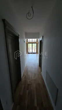 Vilă chalet modern cu perete panoramic de sticlă - Livezeni, Mureș
