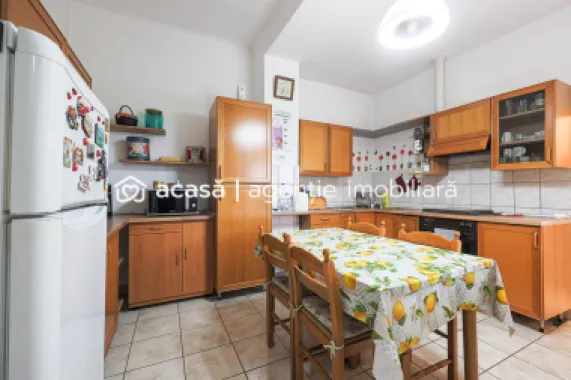 Vilă 5 camere Grădiște | 2 corpuri | 0% comision. Preț negociabil