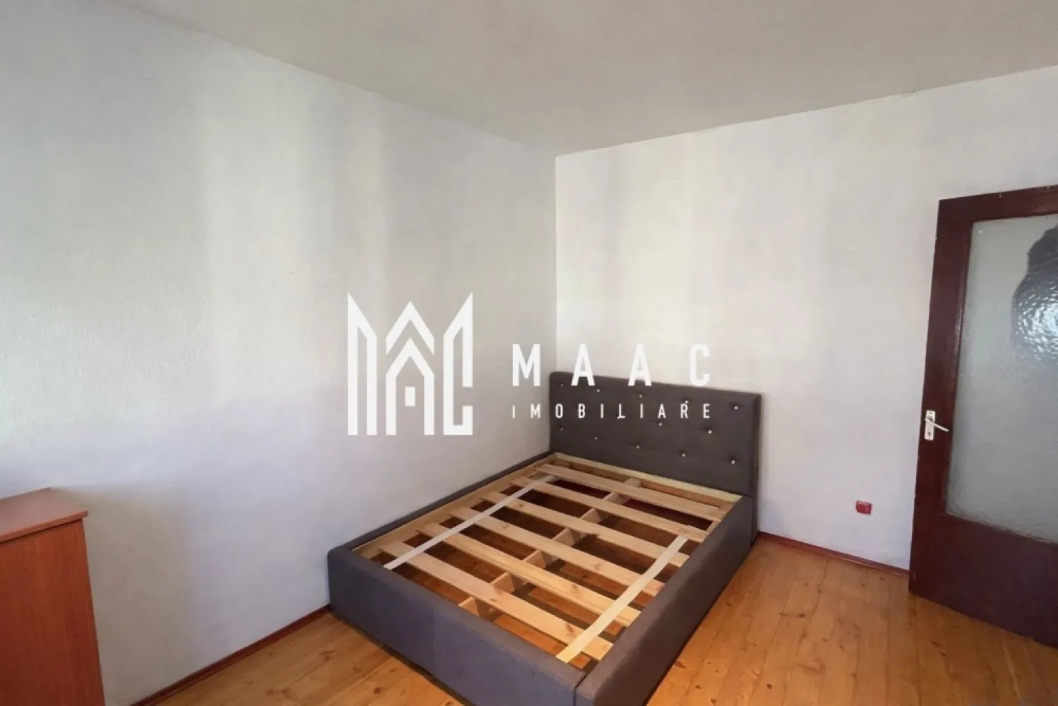 Apartament 2 camere | Decomandat | Lift | Intermediar | Mihai Viteazul