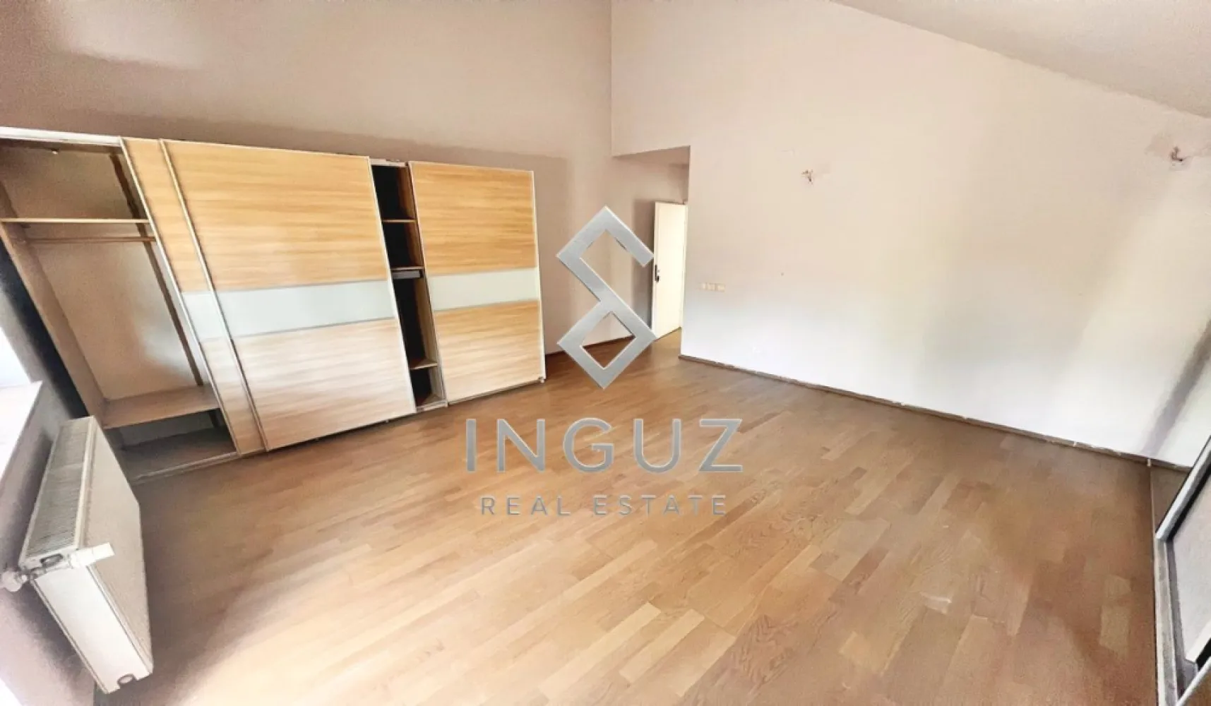 VILĂ DE LUX DE ÎNCHIRIAT | PIPERA – VOLUNTARI | PISCINĂ PRIVATĂ