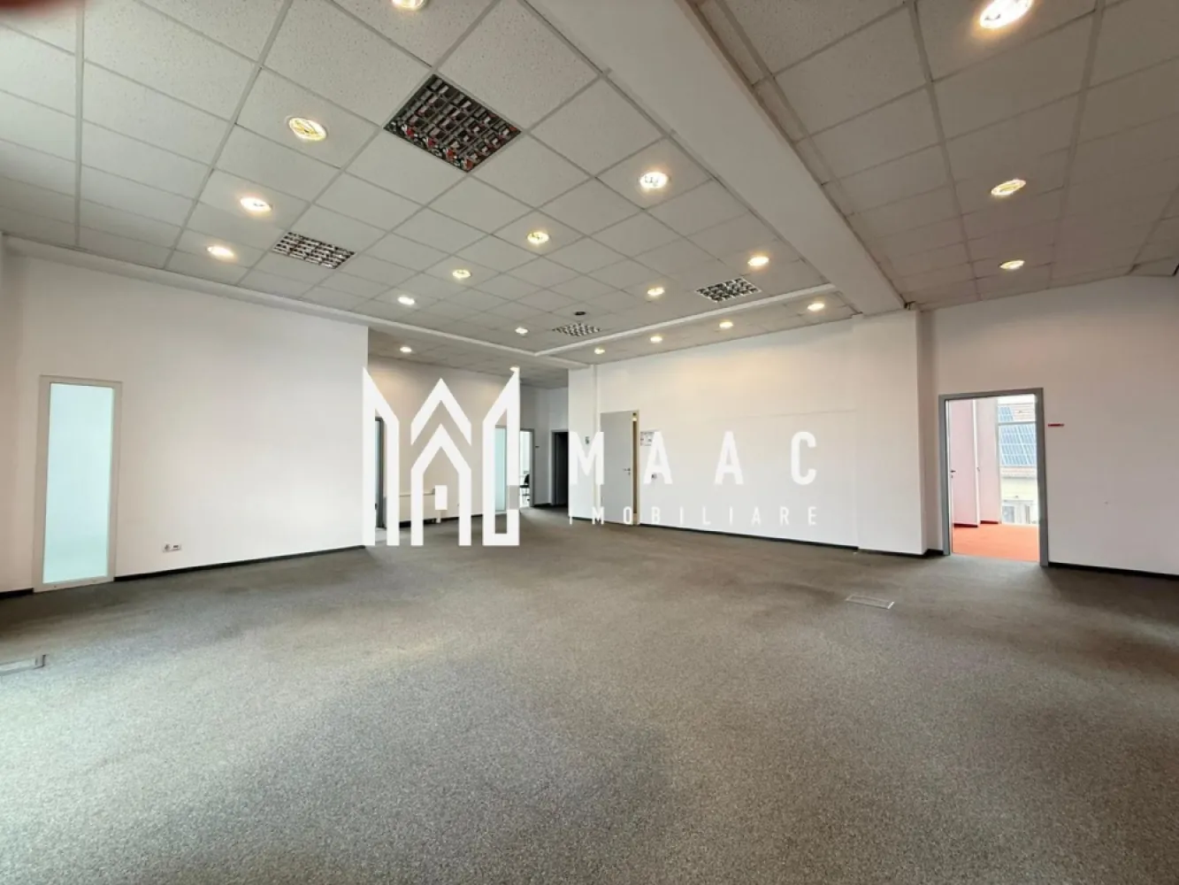 Spatiu comercial I 359 mp I 2 etaje I zona Shopping City