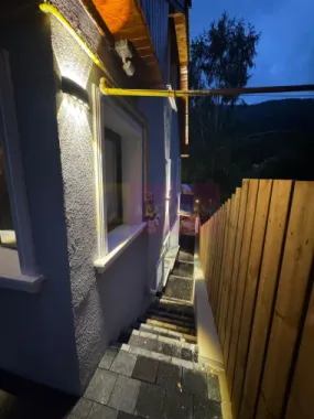 Casa de vanzare cu 2 apartamente in Azuga