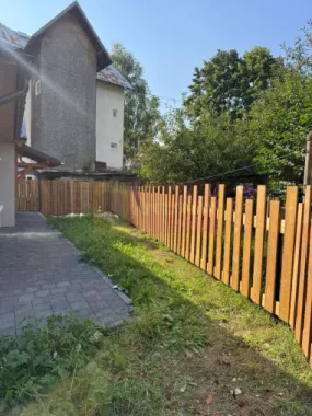 Casa de vanzare cu 2 apartamente in Azuga