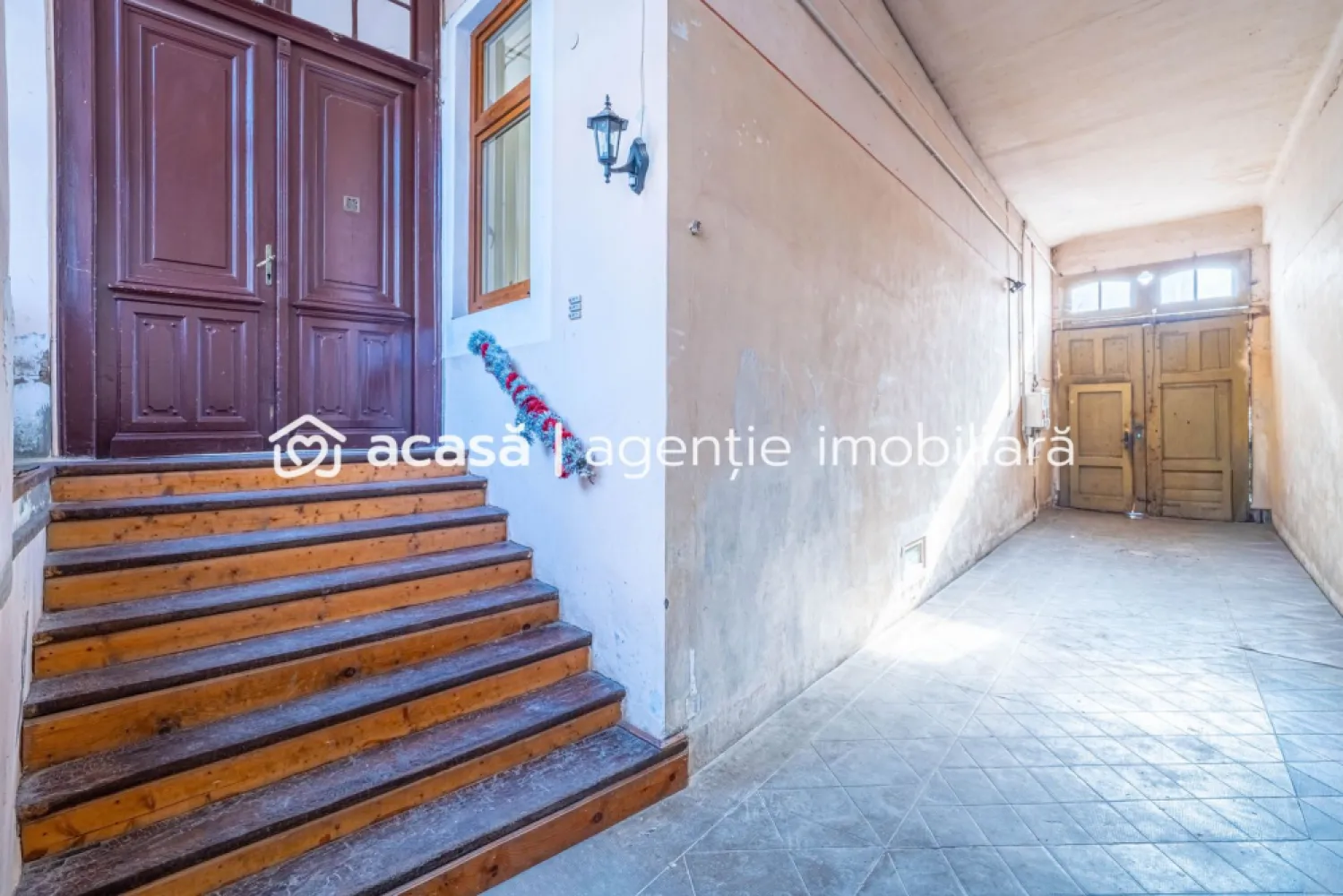 Apartament 2 camere parter înalt, amenajat complet.