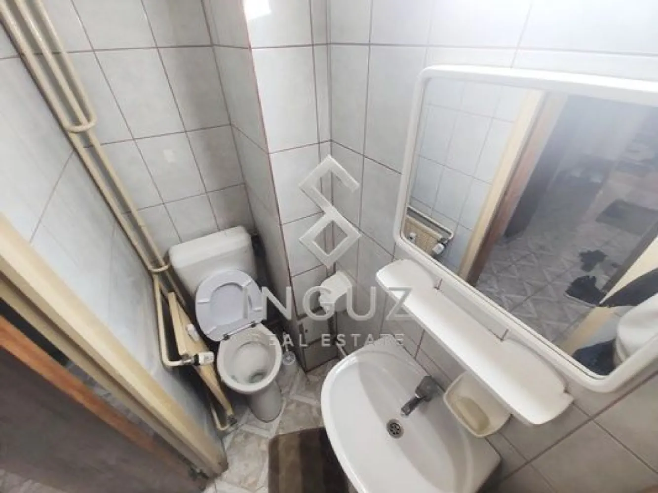 DE ÎNCHIRIAT | APARTAMENT 3 CAMERE | CALEA MOȘILOR – EMINESCU