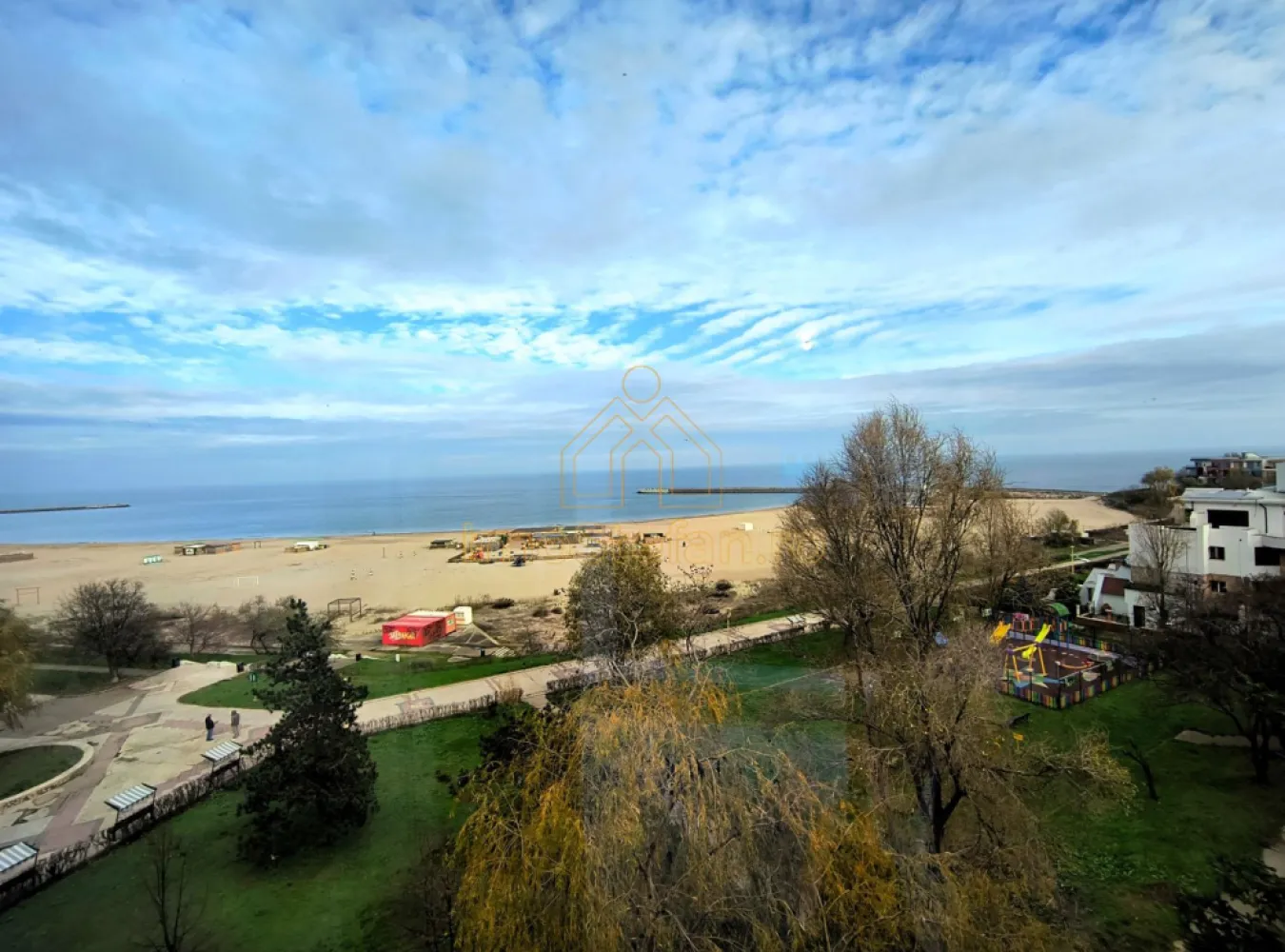 Faleză Nord Apartamentul tău cu vedere la RĂSĂRIT