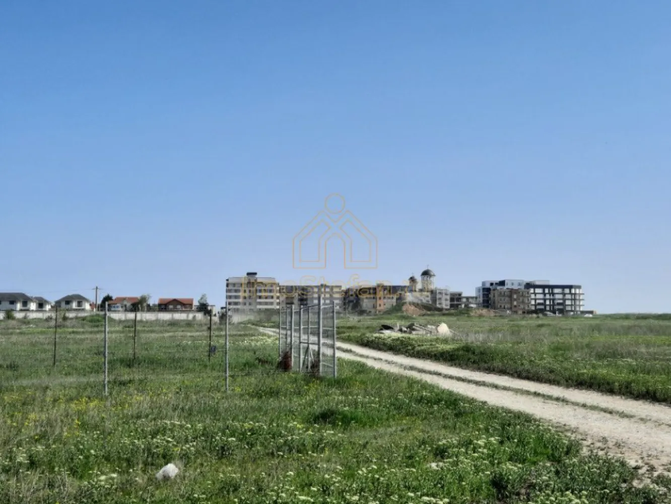 Boreal Plus 1250mp Front 26m Lângă Kaufland Bd. Madrid