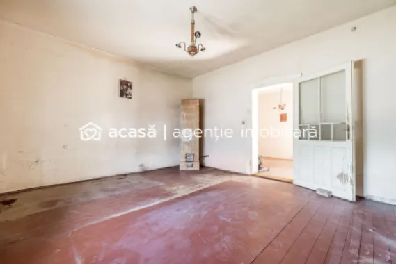 Casă solidă din cărămidă cu potențial EXCEPȚIONAL pe Calea Timișorii