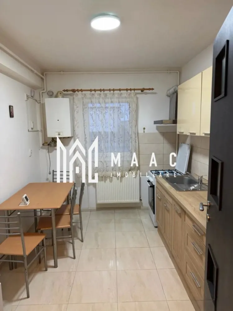 Apartament 2 camere | Parter | 54mp | Calea Cisnadiei - MAAC Imobiliare vă propune spre închiriere un apartament de 2 camere, situat la parterul unui bloc de 3 etaje amplasat pe Calea Cisnădiei. Locuința este decomandată și cuprinde: living, bucătărie, dormitor și baie cu geam. Încălzirea se face cu centrală termică și calorifere. Apartamentul se predă mobilat și utilat, punând la dispoziție: -curte -loc de parcare -acces către centre bancare, comerciale, de învățământ, medicale etc. Închirierea se face pe termen de minim 1 an Se acceptă animale de companie. Se percepe garanție în cuantumul unei chirii lunare. Pentru mai multe detalii, precizați telefonic că ați văzut anunțul cu ID: CP2887052. }}