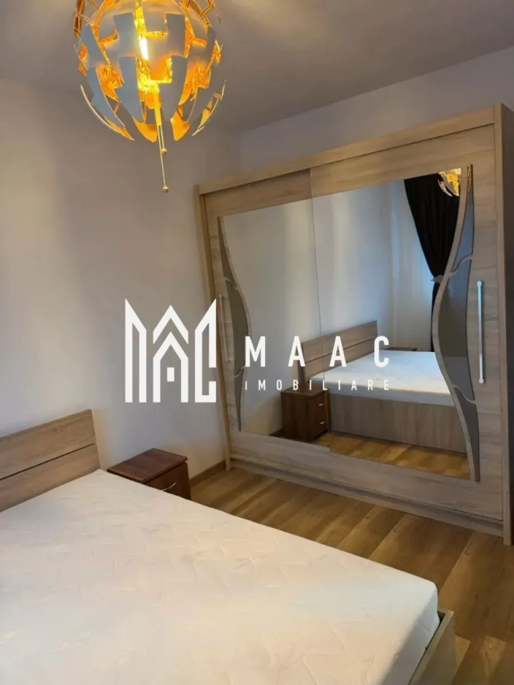 Apartament 2 camere | Parter | 54mp | Calea Cisnadiei - MAAC Imobiliare vă propune spre închiriere un apartament de 2 camere, situat la parterul unui bloc de 3 etaje amplasat pe Calea Cisnădiei. Locuința este decomandată și cuprinde: living, bucătărie, dormitor și baie cu geam. Încălzirea se face cu centrală termică și calorifere. Apartamentul se predă mobilat și utilat, punând la dispoziție: -curte -loc de parcare -acces către centre bancare, comerciale, de învățământ, medicale etc. Închirierea se face pe termen de minim 1 an Se acceptă animale de companie. Se percepe garanție în cuantumul unei chirii lunare. Pentru mai multe detalii, precizați telefonic că ați văzut anunțul cu ID: CP2887052. }}