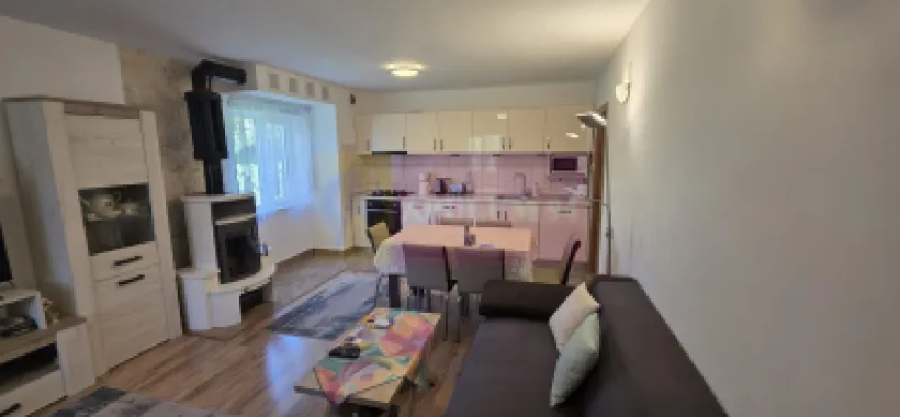 Vila de vanzare in Breaza-Nistoresti cu 7068 mp