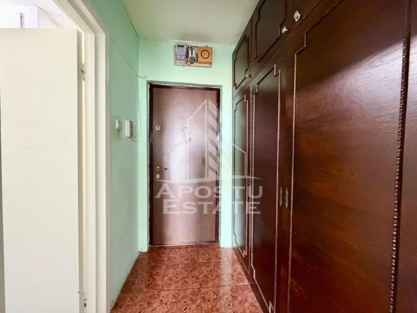 Apartament cu o camera de vanzare, zona Circumvalatiunii, Timisoara