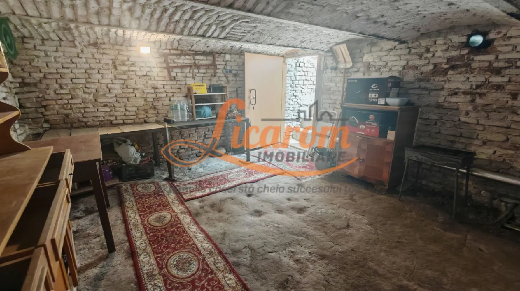 Casa 3 camere individuala SanpetrU,mobilata si utilata,128900 euro.