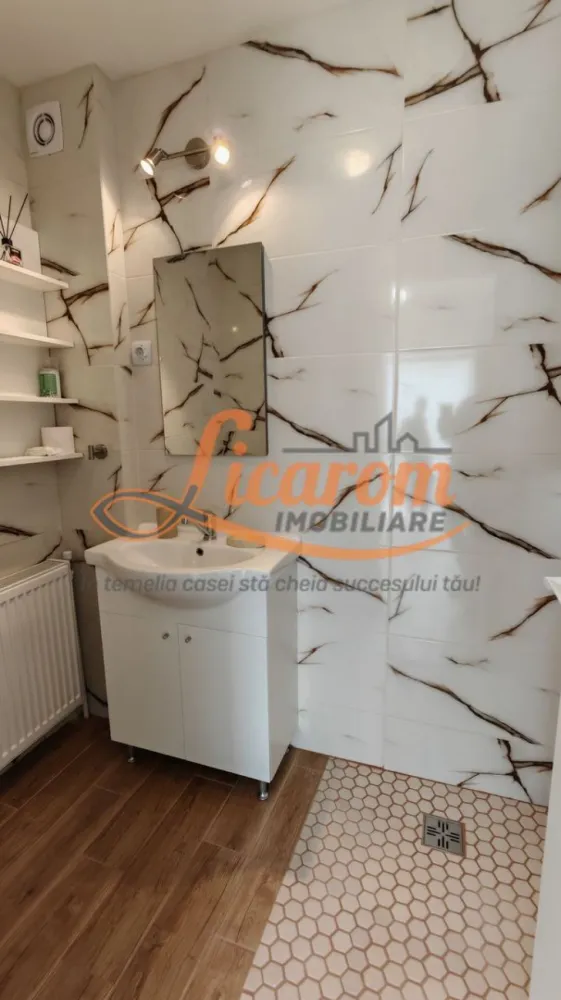 Casa 3 camere individuala SanpetrU,mobilata si utilata,128900 euro.
