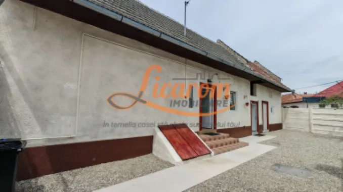 Casa 3 camere individuala SanpetrU,mobilata si utilata,128900 euro.