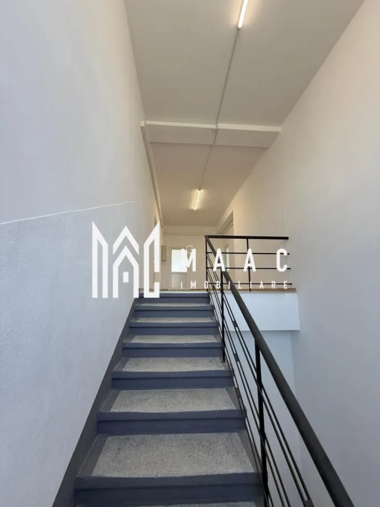 Clădire birouri/ cazare I 8 camere I 7 băi I Renovat I Mârșa