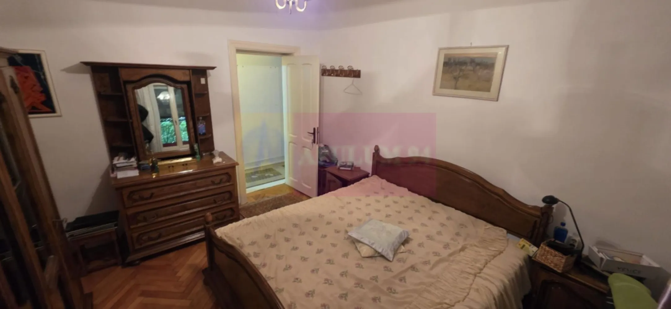 Vila de vanzare cu 6 camere si teren de 5116 mp in Cornu, Prahova