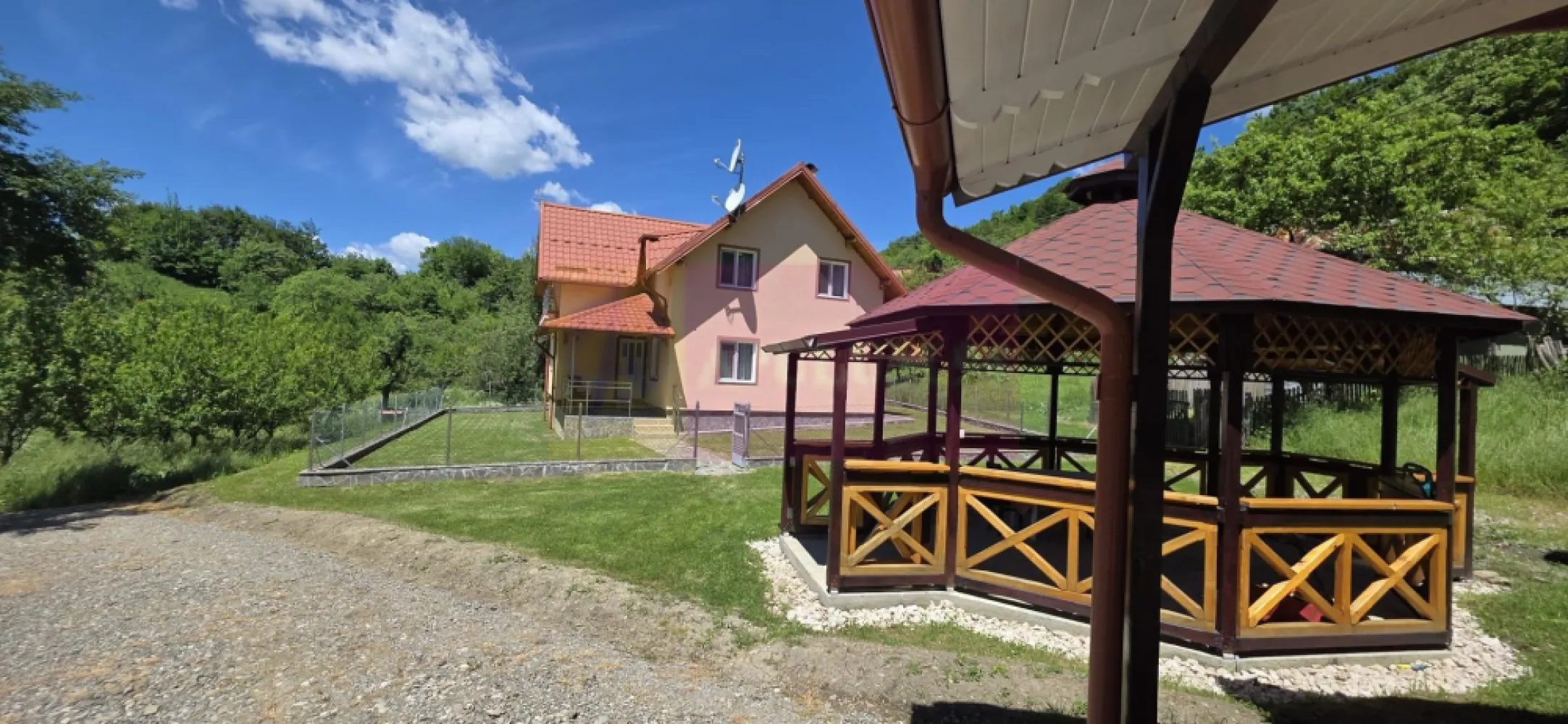 Vila de vanzare in Breaza-Nistoresti cu 7068 mp