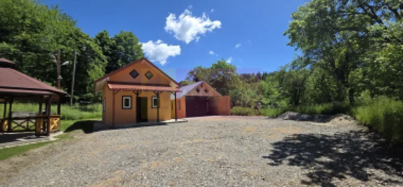 Vila de vanzare in Breaza-Nistoresti cu 7068 mp