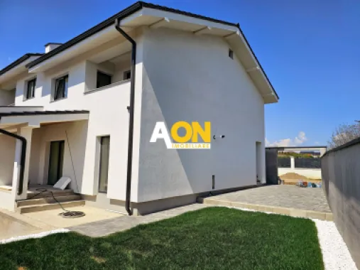 Duplex cu predare la cheie, 4 camere, piscina, 228 mp teren, Cetate