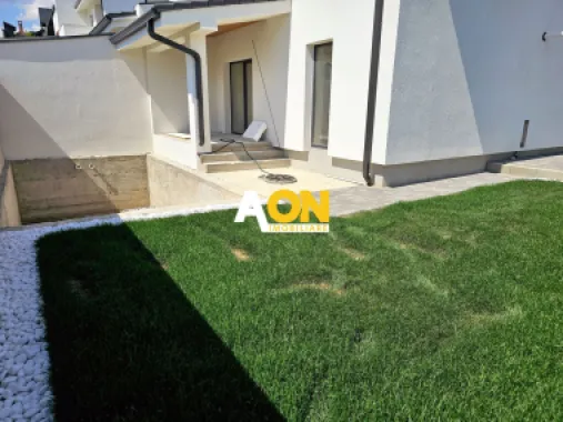 Duplex cu predare la cheie, 4 camere, piscina, 228 mp teren, Cetate