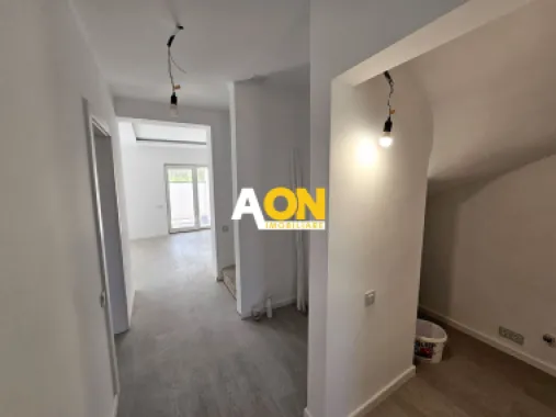 Duplex cu predare la cheie, 4 camere, piscina, 228 mp teren, Cetate