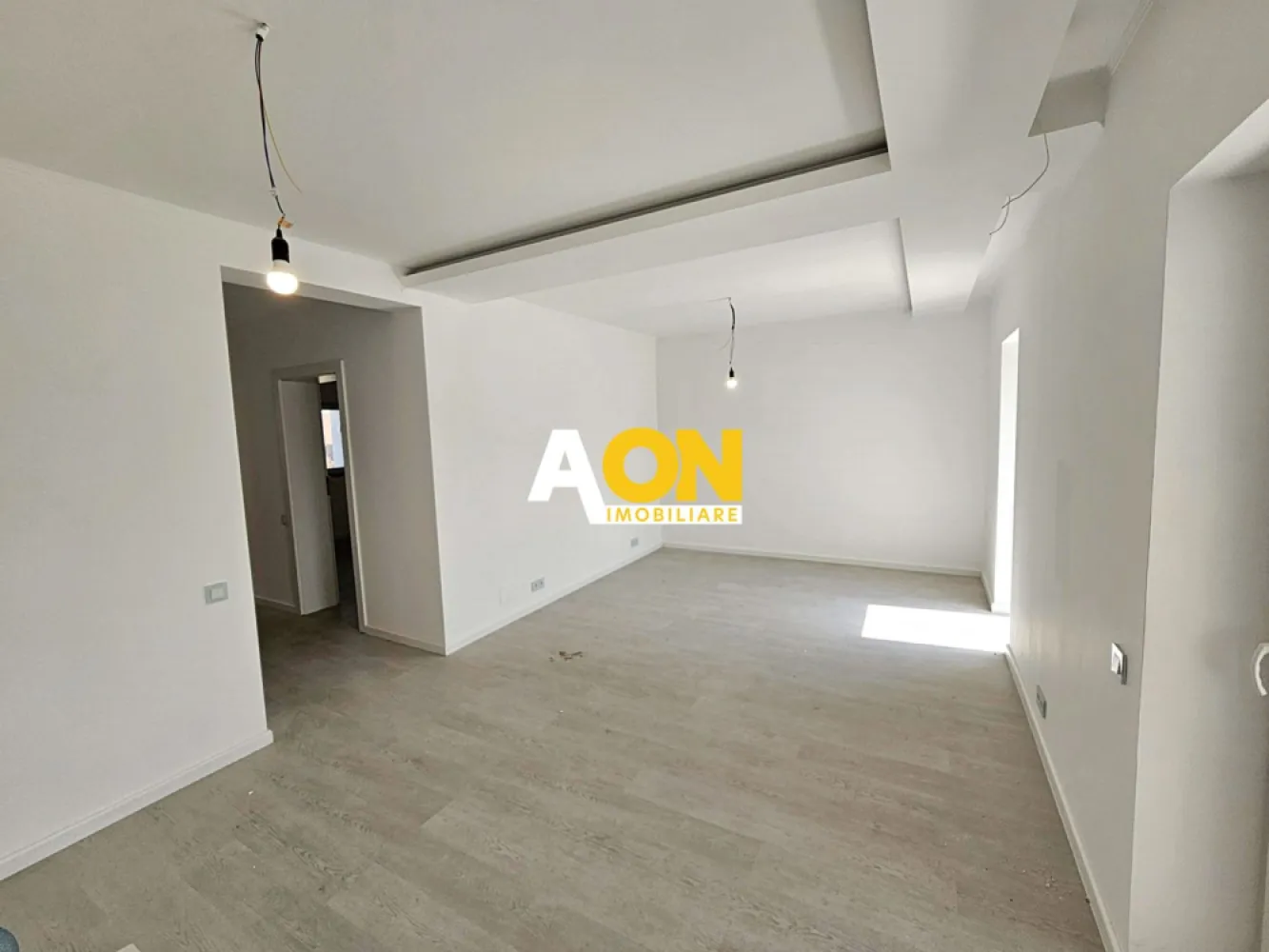 Duplex cu predare la cheie, 4 camere, piscina, 228 mp teren, Cetate