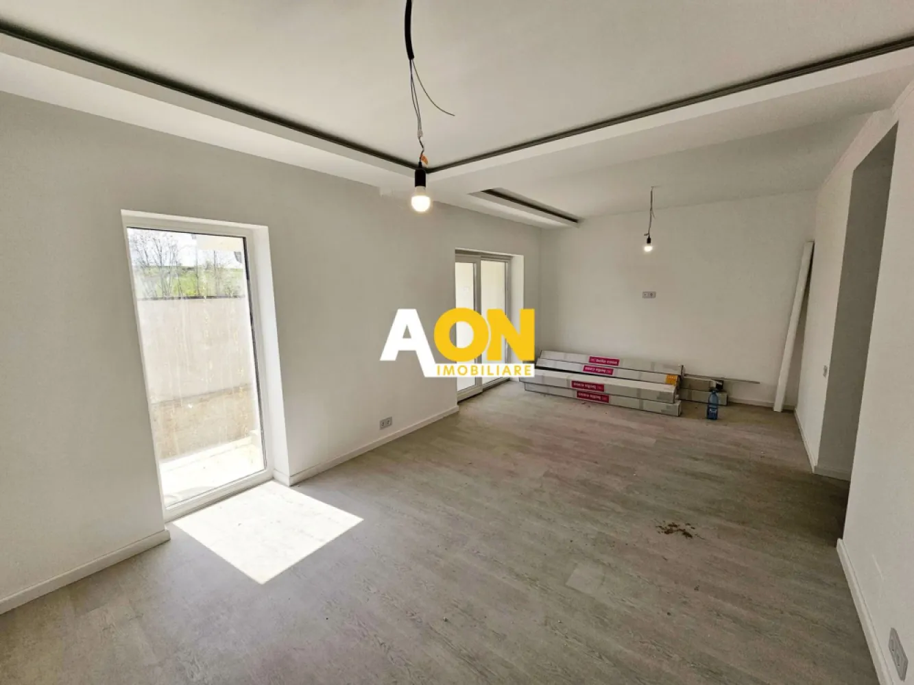 Duplex cu predare la cheie, 4 camere, piscina, 228 mp teren, Cetate