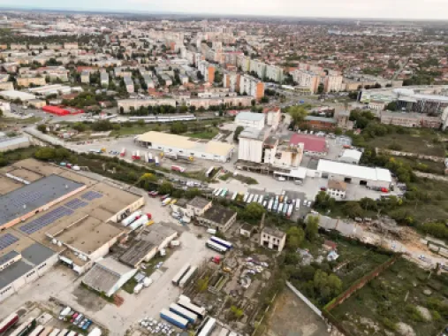 Oportunitate! Clădiri industriale cu teren 6820mp pe strada Poetului, Arad