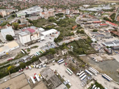 Oportunitate! Clădiri industriale cu teren 6820mp pe strada Poetului, Arad