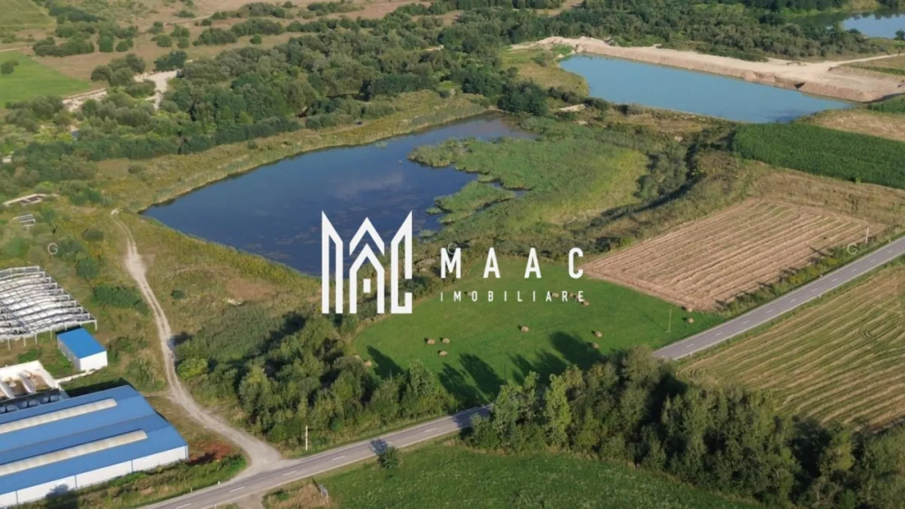 Parcele Teren I 500mp I Extravilan I Panorama Transfăgărășan - MAAC Imobiliare propune spre vânzare un teren intabulat cu potențial excelent, situat în Cârțișoara, zona Cracii Doamnei cu acces direct la DN7C Transfăgărășan. O oportunitate potrivită atât pentru investiție, cât și pentru dezvoltări viitoare. Caracteristici teren - Suprafață totală: 3.402 mp - Deschidere la DN7C Transfăgărășan: 50 m - Utilități: curent electric disponibil în imediata vecinătate - Topografie: teren plan, ușor accesibil - Localizare: zonă liniștită, aproape de natură și de puncte de interes turistic Parcelare existentă – 7 loturi - Lot 1 – drum de acces (lățime 7 m): 487 mp - Lot 2: 464 mp - Lot 3: 463 mp - Lot 4: 466 mp - Lot 5: 510 mp - Lot 6: 506 mp - Lot 7: 506 mp Avantaje și potențial - Poziționare excelentă lângă lacurile piscicole și în apropierea traseului turistic Transfăgărășan - Acces facil din drumul principal - Parcelare deja realizată – ideal pentru dezvoltare etapizată sau vânzare individuală - Zonă în plină dezvoltare, cu interes crescut pentru turism și locuințe de vacanță Pentru detalii suplimentare și programarea unei vizionări, vă invităm să contactați MAAC Imobiliare specificând ID CP2890875. }}